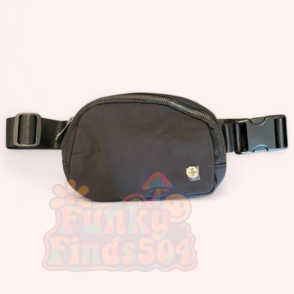 Halara Black Fanny Pack Belt Bag Adjustable Strap One Size NWT